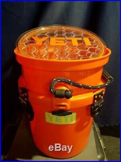 CUSTOM Yeti loadout bucket