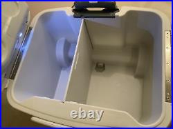 Coolest Cooler with All Original & 100% WORKING ACCESSORIES No Reserve