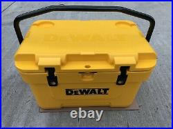 Dewalt DXC25QT 25 Quart Insulated Cooler w Carry Handle New In Box