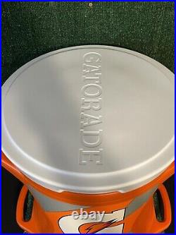 Gatorade 4 Handle 10 Gallon Contour Ice Cooler Orange. Fast Shipping