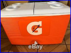 Gatorade Rubbermaid Heavy Duty Cooler withWheels Handle 60 Quart Cup Holders NEW