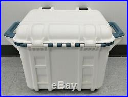 Genuine OtterBox Venture 25 Quart Cooler Hudson 77-54864 White/Blue Good Shape