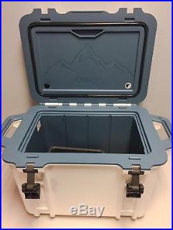 Genuine OtterBox Venture 45 Quart Cooler Hudson White/Blue FREE Shipping