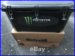 Grizzly Cooler 75Qts Roto Molded