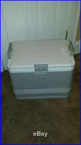 IGLOO KOOLMATE 40 COOLER/HEATER WITH DC AND AC OUTLET ADAPTERS FREE SHIPPING