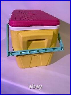 IGLOO The Picnic Basket Throwback Cooler Teal Pink Yellow Handles Retro