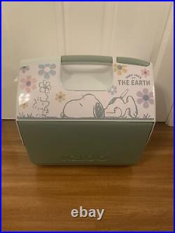 Igloo Cooler Limited Edition Snoopy Cooler Take Care of the Earth
