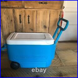 Igloo Wheelie Cool 38-Quart Hard Ice Chest Cooler with Wheels Vintage