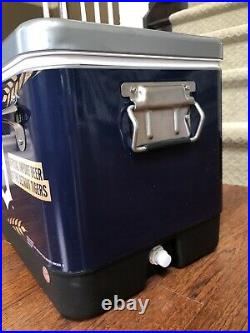 Koolatron Modelo Ice Chest Cooler With Bottle Opener 51L/54 Quart Detroit Tigers