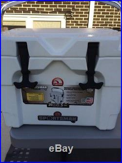 New Sportsman Cooler, 20 US qts / 5 gallons