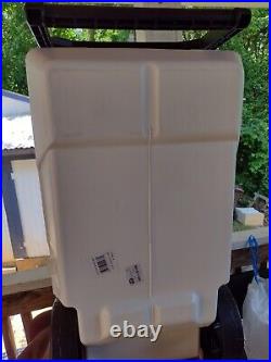 Original All White Igloo Max Cold 90 Qt. Roller Type Cooler