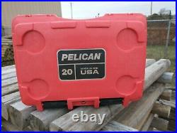 PELICAN Elite Cooler 20 Quart USA Blue/Red/White Extreme Ice Retention NEW