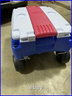 Rubbermaid Gatorade Cooler Wagon 4 Wheels Picnic Buggy Ice Chest 48 Quart Blue