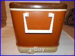 VINTAGE RETRO METAL BROWN THERMOS BRAND ICE CHEST PICNIC COOLER OLD