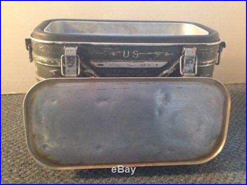 Vintage 1967 U. S. Military Hot & Cold Insulated Food Container / Army Cooler