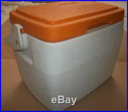 Vintage Coleman Personal 8 Lunch Cooler 6 Pack Ice Chest #5272 Tan Lid (1990)