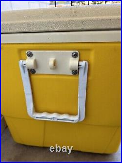 Vintage Igloo Chest Cooler 1975 Large 48 QT Yellow With Original Containers RARE