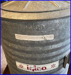 Vintage Igloo Galvanized Metal 10 Gallon Water Cooler