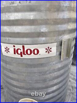 Vintage Igloo Galvanized Metal 10 Gallon Water Cooler Good Condition RARE FIND