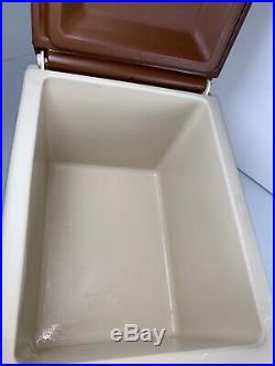 Vintage Igloo Little Kool Rest Car Cooler Tan/Brown Console Chest Car/Truck