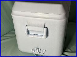 Vintage Rubbermaid Diet 7up Cooler Ice Chest 21x14x16 Model 1943/44/45/51