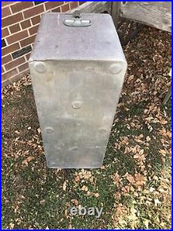 Vtg Cronco King Size Cooler Aluminum Ice Chest 30 X 16 Tall X 13 MCM Vintage Vtg Cronco King Size Cooler Aluminum Ice Chest 30 X 16 Tall X 13 MCM Vintage