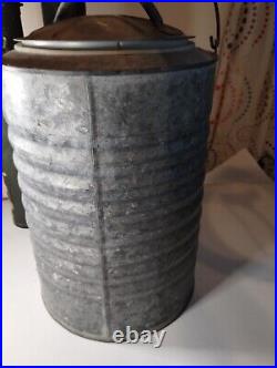 Vtg IGLOO Galvanized Metal Industrial 3 Gallon Cooler Water Dispenser Jug USA