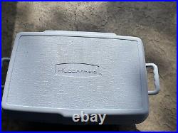 Vtg Rubbermaid Blue Cooler Large Mouth Bass Fishing Scene Mdl 1943/44-45-51. USA