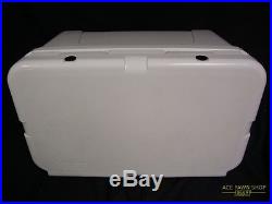 YETI USA Tundra 45 White 45-Quart 26-Can Bear Proof Cooler Ice Chest