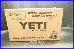 Yeti Coolers YT45W Tundra 45 White 9.4Gal Cooler 25-1/2x16x15-1/2