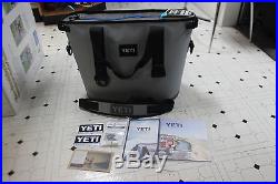 Yeti Hopper 30 Leakproof Cooler Gray/Blue