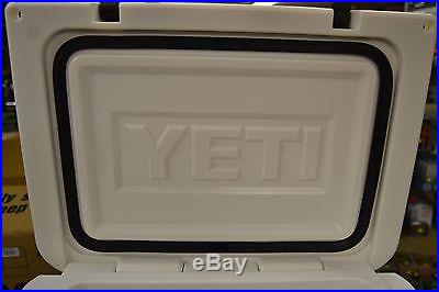 Yeti Roadie 20 (5.2gal) Cooler, Remington Logo, Grizzly Proof, SS Handle